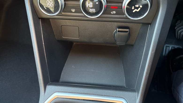 Dacia Jogger 1.0 TCe Comfort 5dr Petrol Estate